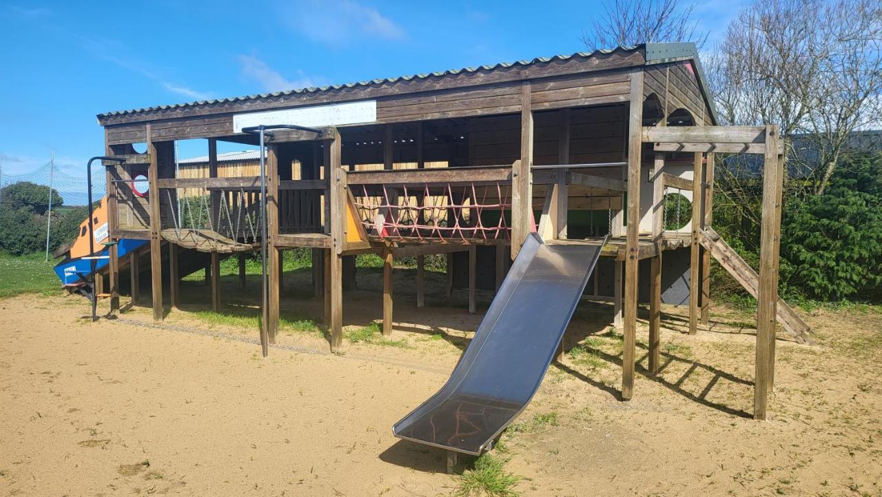 Honeycomb Lodge - Holiday Home 5 Min From Padstow Buitenkant foto