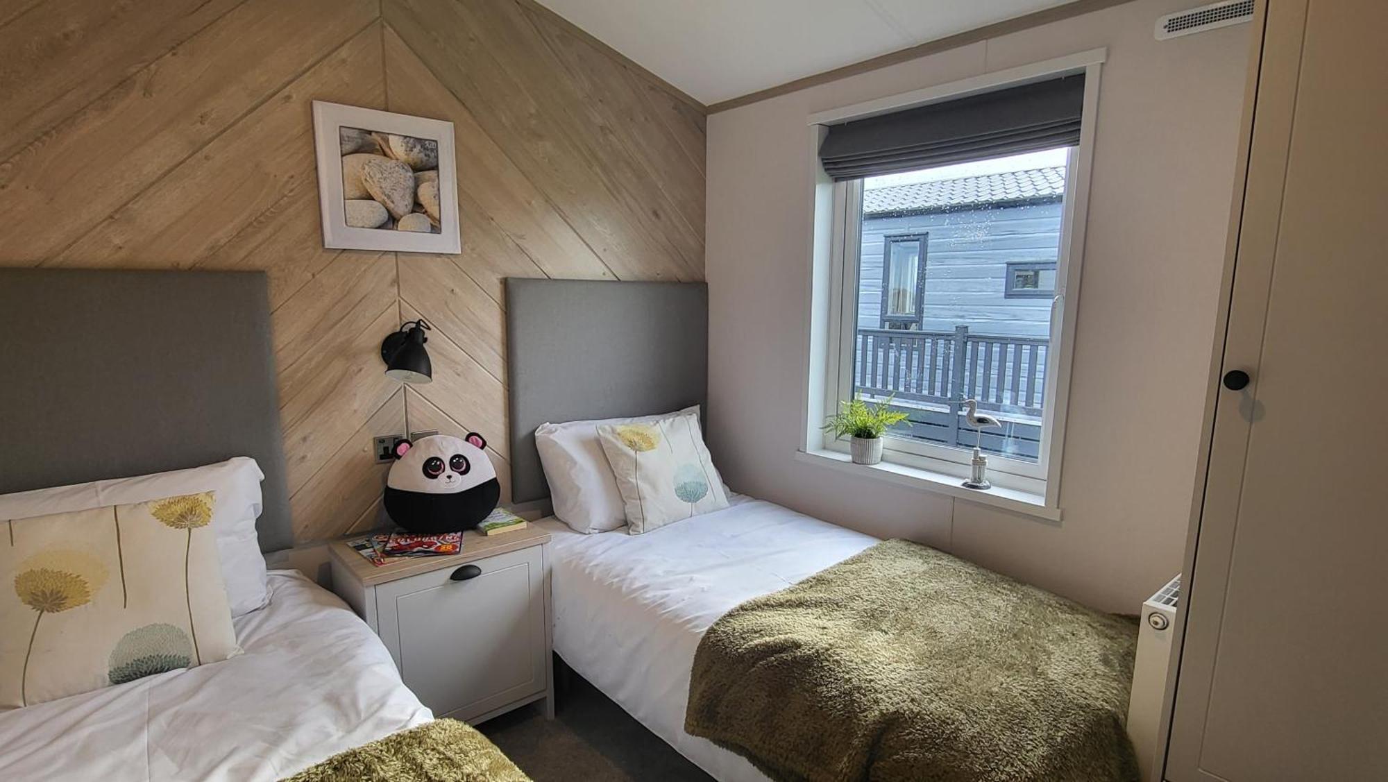 Honeycomb Lodge - Holiday Home 5 Min From Padstow Buitenkant foto